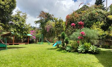 Dijual Segera Villa 2 Lantai di Wisma Coolibah Cimacan