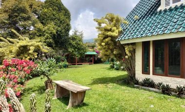 Dijual Segera Villa 2 Lantai di Wisma Coolibah Cimacan