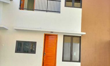 Rumah bagus 2 lantai murah di dekat kampus UII