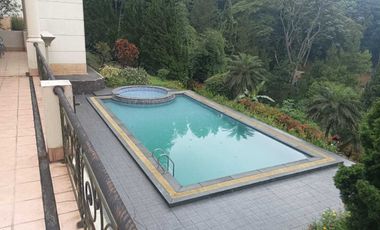 Villa Mewah Asri di Megamendung 3 kilo dari jalan raya Puncak