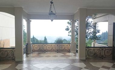 Villa Mewah Asri di Megamendung 3 kilo dari jalan raya Puncak