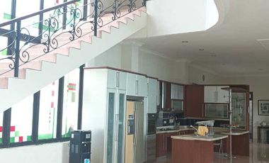 Villa Mewah Asri di Megamendung 3 kilo dari jalan raya Puncak