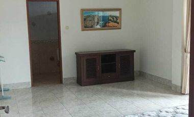 Villa Mewah Asri di Megamendung 3 kilo dari jalan raya Puncak