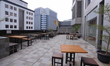 Sewa kantor Furnish 3 meja , Menara 165 Jakarta Selatan