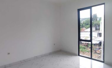 RUMAH BARU MURAH CLUSTER JALAN LEBAR MINIMALIS STRATEGIS DI JAGAKARSA