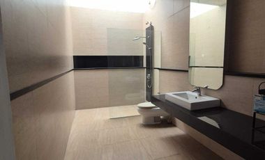 Sewa Rumah Sutera Olivia Alam Sutera 4BR Luas 10x20 Semi Furnished