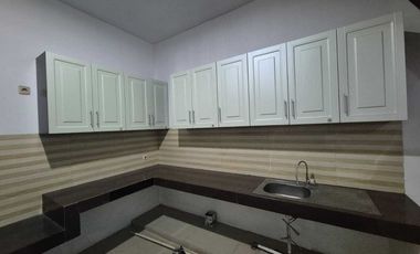 Sewa Rumah Sutera Olivia Alam Sutera 4BR Luas 10x20 Semi Furnished