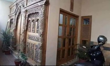 Rumah etnik joglo solo kota dijual murah BU