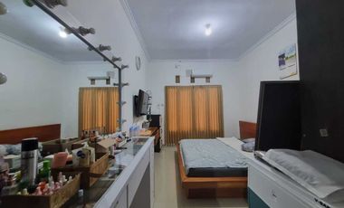 Rumah bagus 2 lantai di seturan dekat banyak kampus