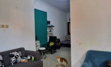 Rumah bagus 2 lantai di seturan dekat banyak kampus