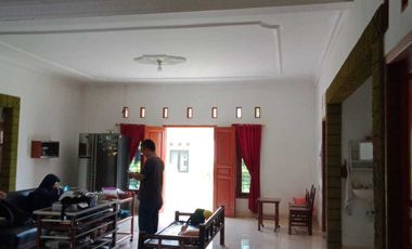 Rumah Villa Murah Tanah  Luas, Desa Sukawening Dramaga Kabupaten Bogor