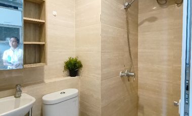 Disewakan Unit Studio Full Furnished dekat Kampus Binus