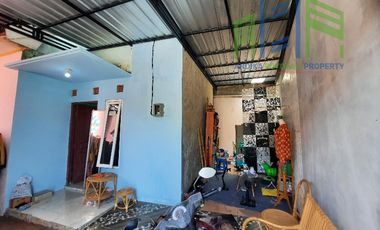 dijual rumah minimalis siap pakai dekat jala raya di Teras Boyolali