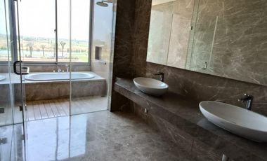 Disewakan Rumah Pantai Indah Kapuk Furnished view Golf the Signature