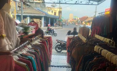 Ruko dijual dan rumah strategis di pasar kota wonosari gunungkidul