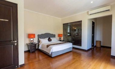 VILLA MODERN OCEAN VIEW DEKAT GWK DI JIMBARAN