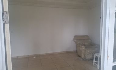 Disewakan Rumah 3 Lantai Furnish di Sutera Onyx, Alam Sutera Tangerang