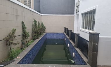 Disewakan Rumah 3 Lantai Furnish di Sutera Onyx, Alam Sutera Tangerang