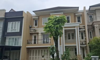 Disewakan Rumah 3 Lantai Furnish di Sutera Onyx, Alam Sutera Tangerang