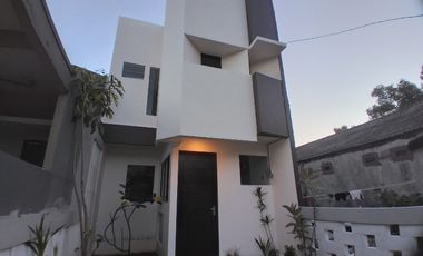 Rumah Modern Tropis 3 KT strategis di Komplek Asabri  Jatiasih