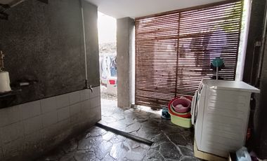 Dijual Rumah Mewah 2 Lantai Tengah Kota Siap Huni di Gajahan, Solo