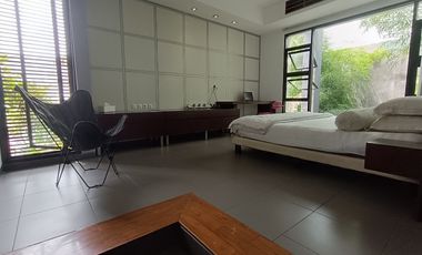 Dijual Rumah Mewah 2 Lantai Tengah Kota Siap Huni di Gajahan, Solo