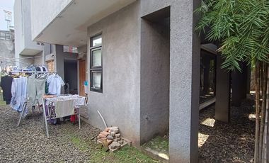 Dijual Rumah Mewah 2 Lantai Tengah Kota Siap Huni di Gajahan, Solo
