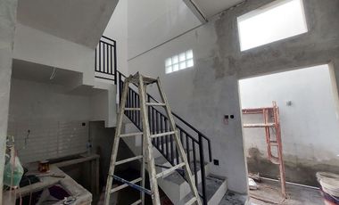 Rumah Mewah Cantik Siap Huni di Fajar Indah Solo