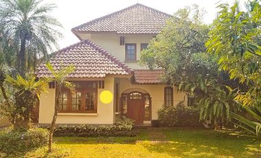 Rumah Full Furnished di Rancamaya Golf Estate