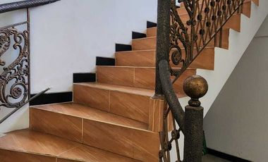 Rumah 2 Lantai, Baru Full Renov, Strategis, Mojoarum, Surabaya