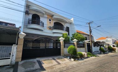 Rumah 2 Lantai, Baru Full Renov, Strategis, Mojoarum, Surabaya