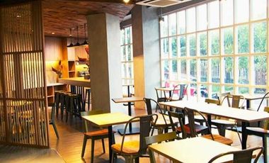 HOTEL BINTANG 3 DI JALAN RAYA JEMURSARI