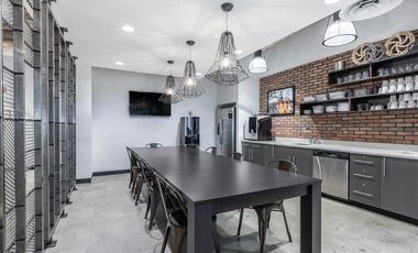 Regus - The Energy Building (Kantor Pribadi 5 Orang)