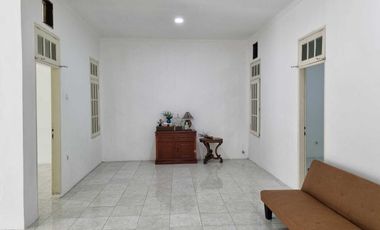 Disewakan rumah siap huni di rawamangun