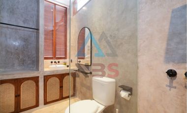 Jual cepat 2 unit  1 villa & 1 semi villa Di Jimbaran bawah