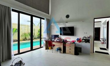 For sale / freehold Brand New & View Sawah Villa Bumbak Kerobokan