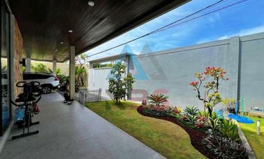 For sale / freehold Brand New & View Sawah Villa Bumbak Kerobokan