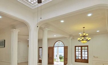 Disewakan rumah mewah luas pondok indah