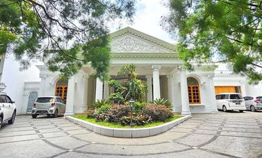 Disewakan rumah mewah luas pondok indah
