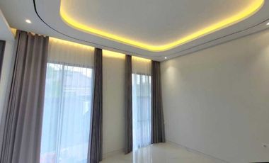 New Tropical House with Waterfall Manyar Kertoadi hook 2lt