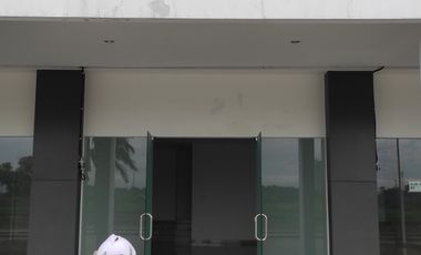 Ruko 3 Lantai Parkir Luas Bagus Rapi Bersih Cocok Kantor Gudang Besar