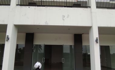 Ruko 3 Lantai Parkir Luas Bagus Rapi Bersih Cocok Kantor Gudang Besar