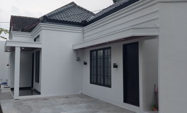 Rumah Baru Cantik Kekinan Perumahan di Palur Ngringo Jaten  Dekat UNS