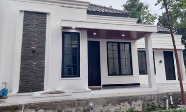 Rumah Baru Cantik Kekinan Perumahan di Palur Ngringo Jaten  Dekat UNS