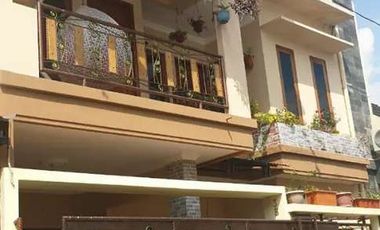 Rumah bagus nyaman colomadu semi furnih