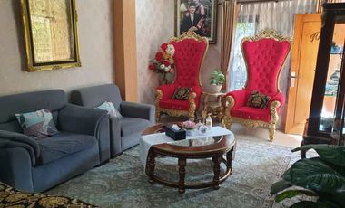 Rumah bagus nyaman colomadu semi furnih