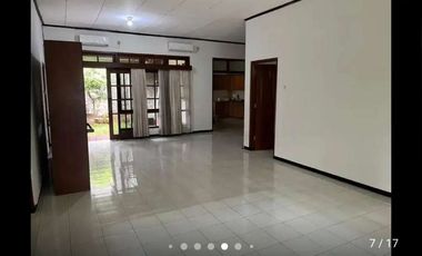Sewa Rumah 1lt Cocok kantor Jl. Bacang Gandaria Kebayoran Jaksel