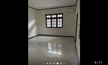 Sewa Rumah 1lt Cocok kantor Jl. Bacang Gandaria Kebayoran Jaksel
