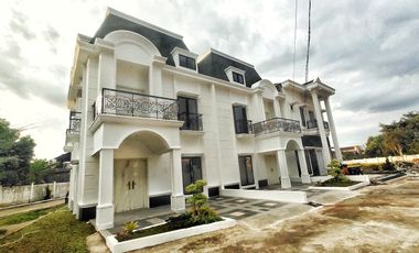 DIJUAL RUMAH MEWAH AMERICAN CLASSIC MACAN KUMBANG RAYA PALEMBANG