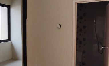 Unit Terbatas, Rumah Luas 5x20m Row Jalan 8m Di Wage Aloha, Bangah SDA